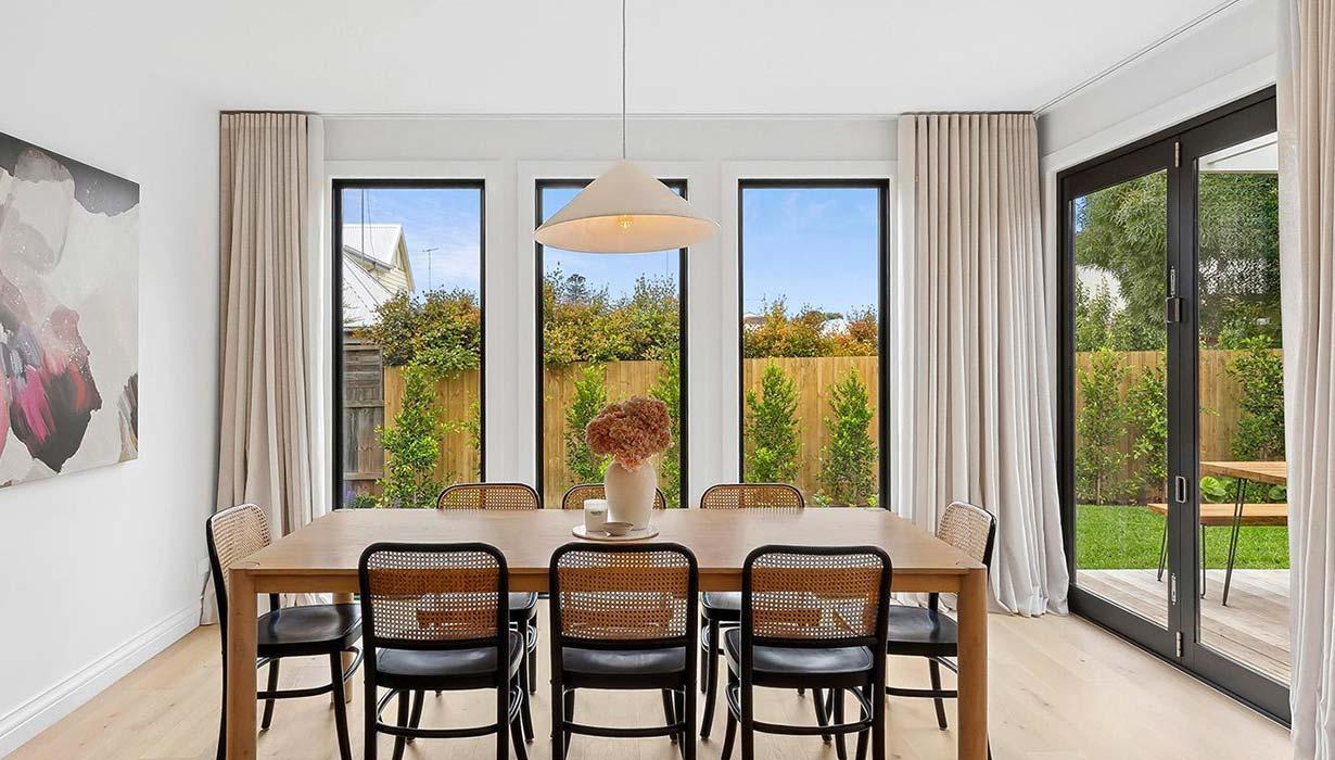 Knockdown rebuild in Queenscliff