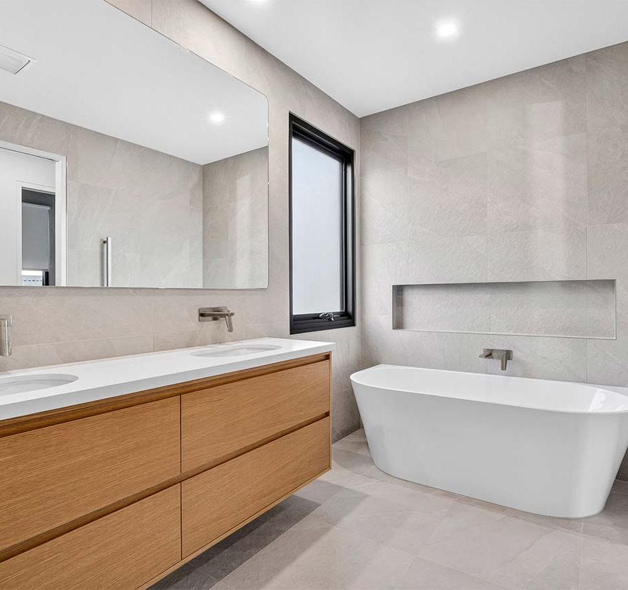 Knockdown rebuild home in Point Lonsdale
