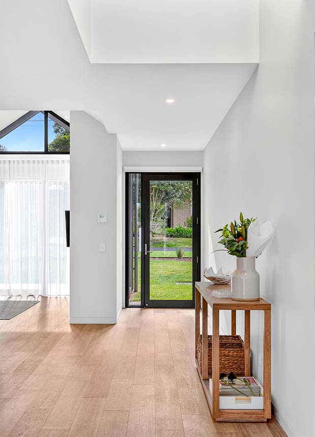 Knockdown rebuild home in Point Lonsdale