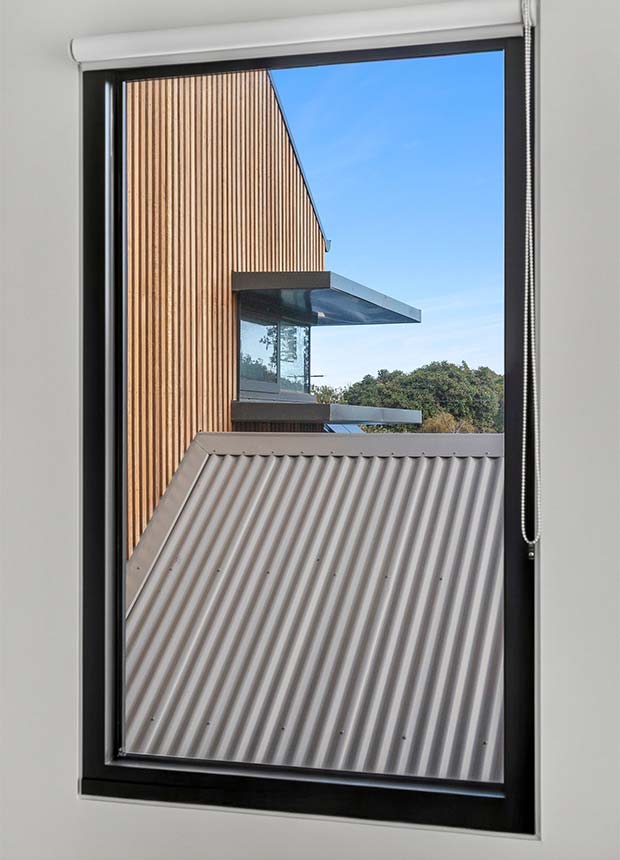 Knockdown rebuild home in Point Lonsdale